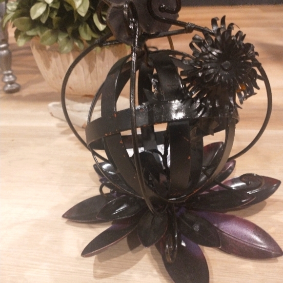 Unique one of a  kind Metal iron light - Picture 1 of 6